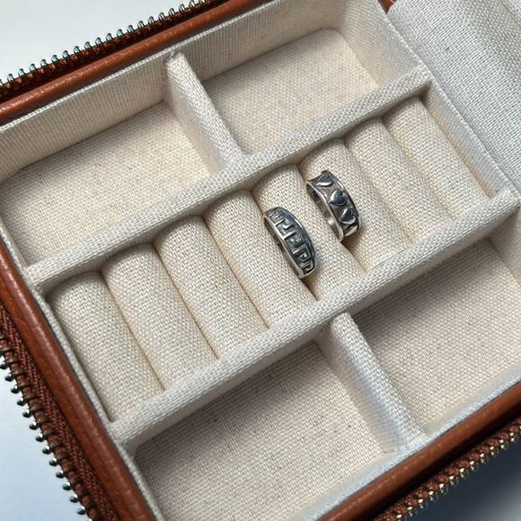 (2) Silver Adjustable Toe Rings - Picture 2 of 3